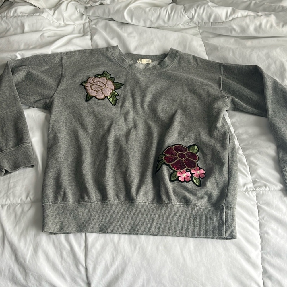 Ultra Flirt light sweatshirt with embroidered flowers